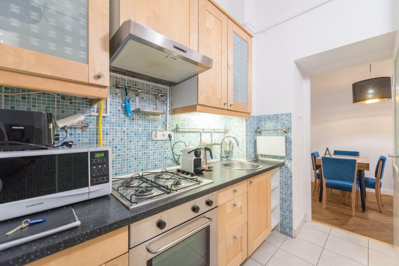 Oasis Apartments - Liberty Square บูดาเปสต์ ภายนอก รูปภาพ